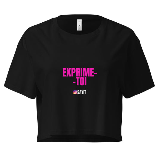 Crop top femme #SAYIT en coton peigné, coupe décontractée avec épaules tombantes, vêtement streetwear affirmé pour le printemps et l'été, mode féminine engagée