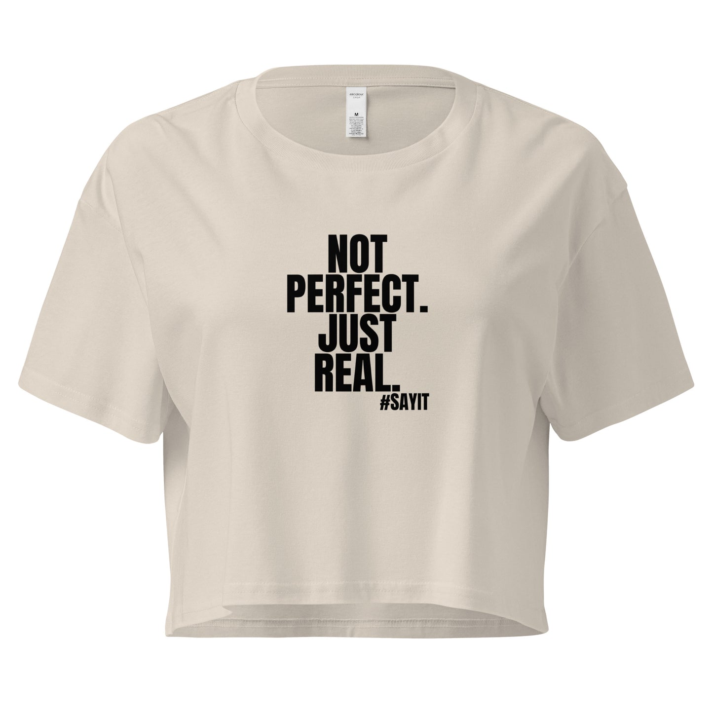 Crop top femme en coton #SAYIT, coupe courte décontractée, slogan inspirant, mode estivale streetwear pour femmes confiantes.